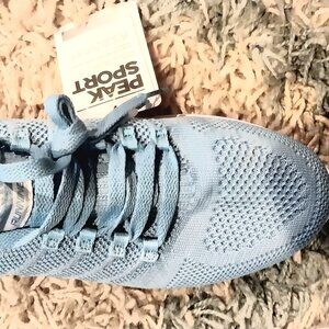 🩵NEW! WOMENS PEAK SPORT SKY BLUE ATHLETIC SHOES SZ 40🩵